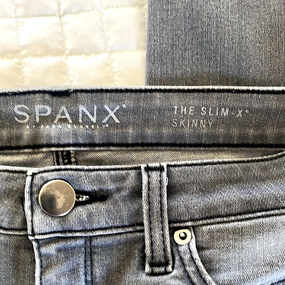 Spanx by Sara Blakley Gray The Slim- X Skinny Jeans Sz 28 Good Used Condition - Picture 4 of 7